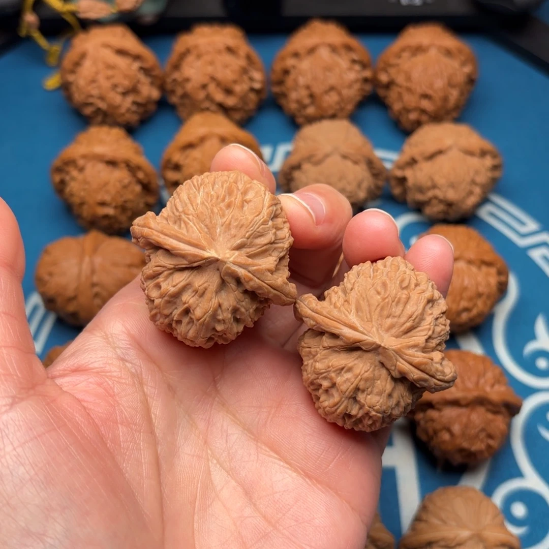 文玩核桃吊坠球白40