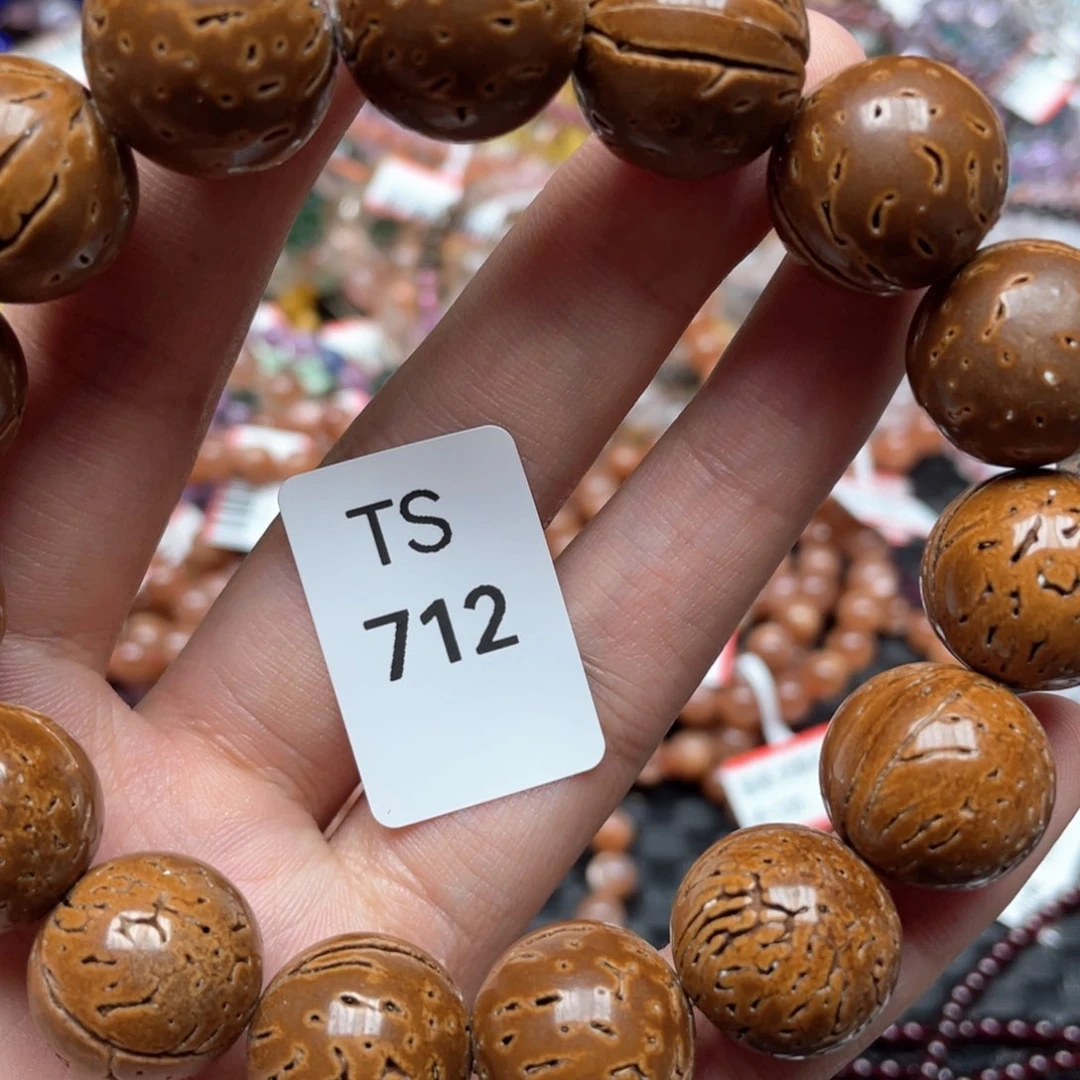 水晶多样性发一只未镶嵌