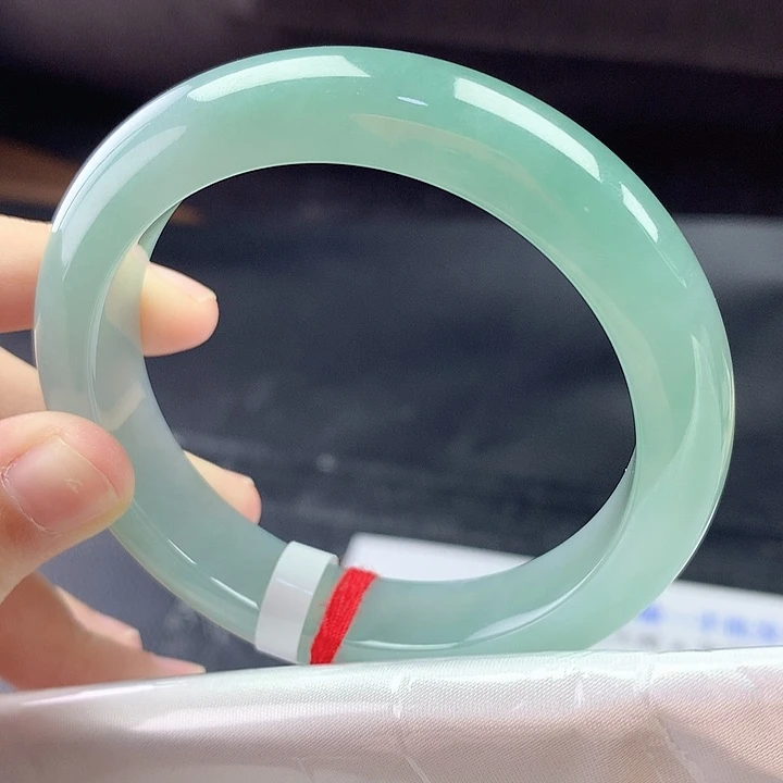 翡翠未镶嵌手镯56圈