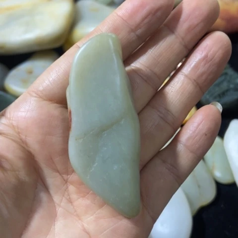 和田玉（糖玉）未镶嵌车挂