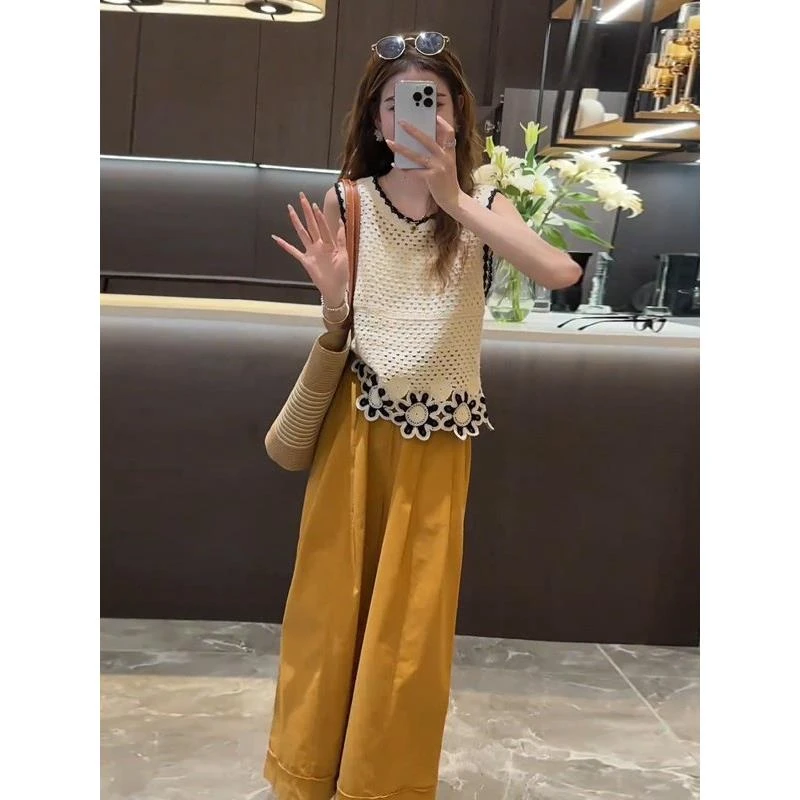 新中式国风套装女2025年新款花朵刺绣镂空针织衫九分休闲裤两件套