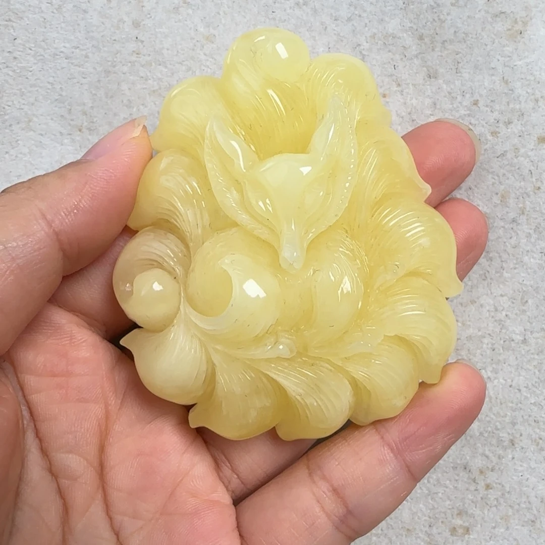 蜜蜡未镶嵌珠宝奇石