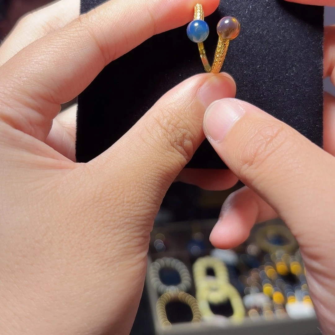 未镶嵌琥珀裸石6mm蓝珀棕红戒指