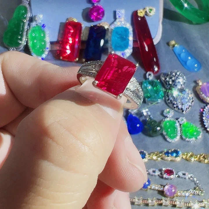 非金属红色蓝色满镶嵌大宝贝