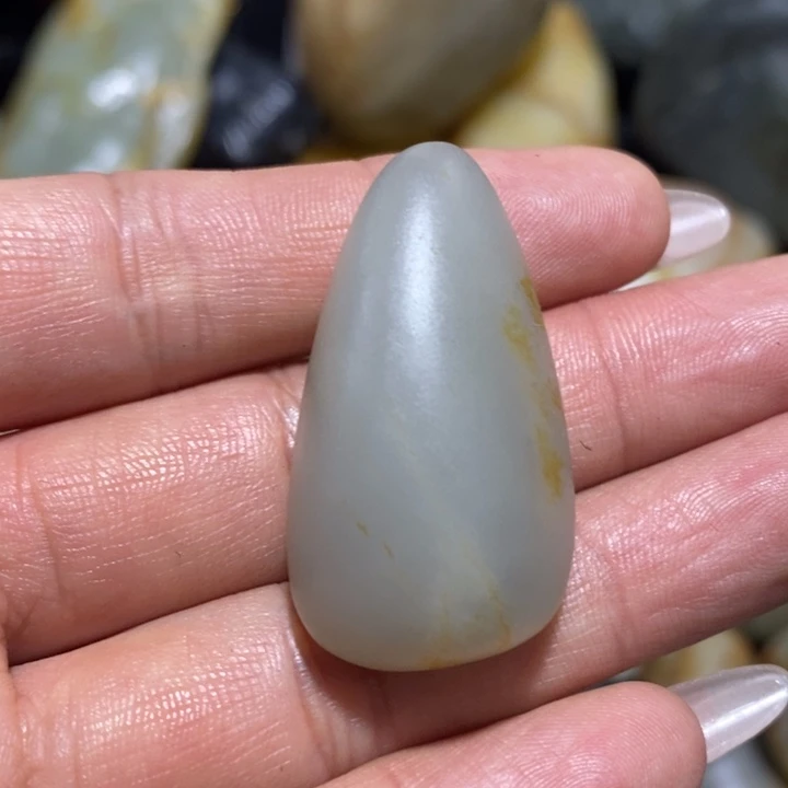 未镶嵌和田玉（糖玉）挂件