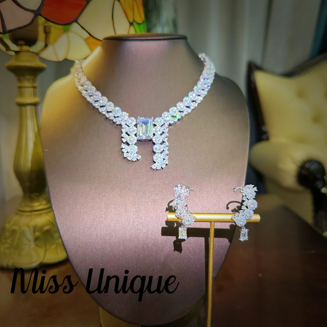 S6258白色方糖项链套装