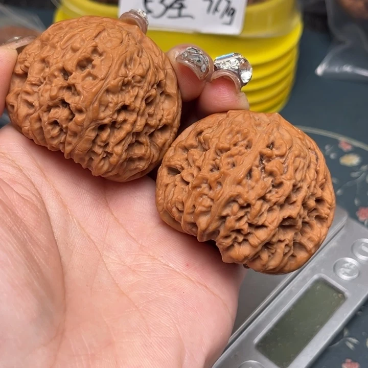 吊坠桃核47-17612-02