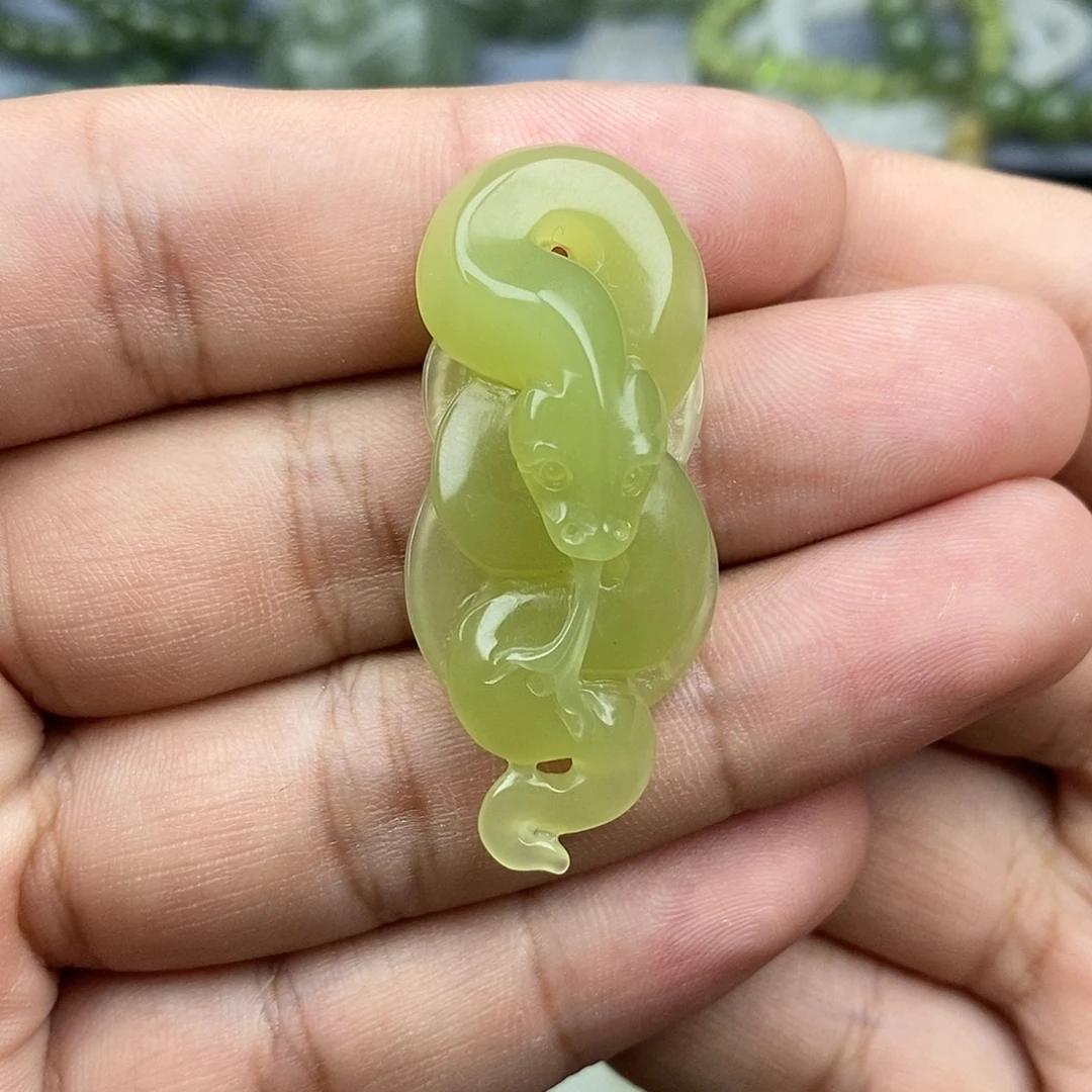 颈饰未镶嵌和田玉