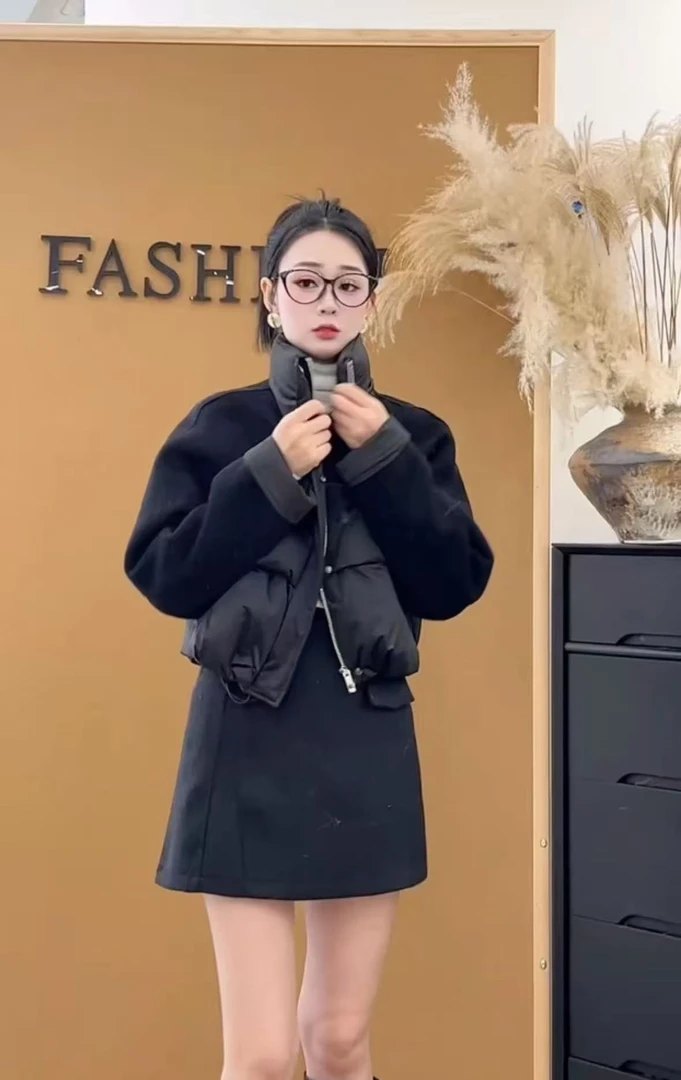 2025短款新款拼接百搭高级感羽绒外套