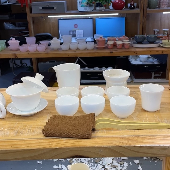 纯白冰种玉瓷套装