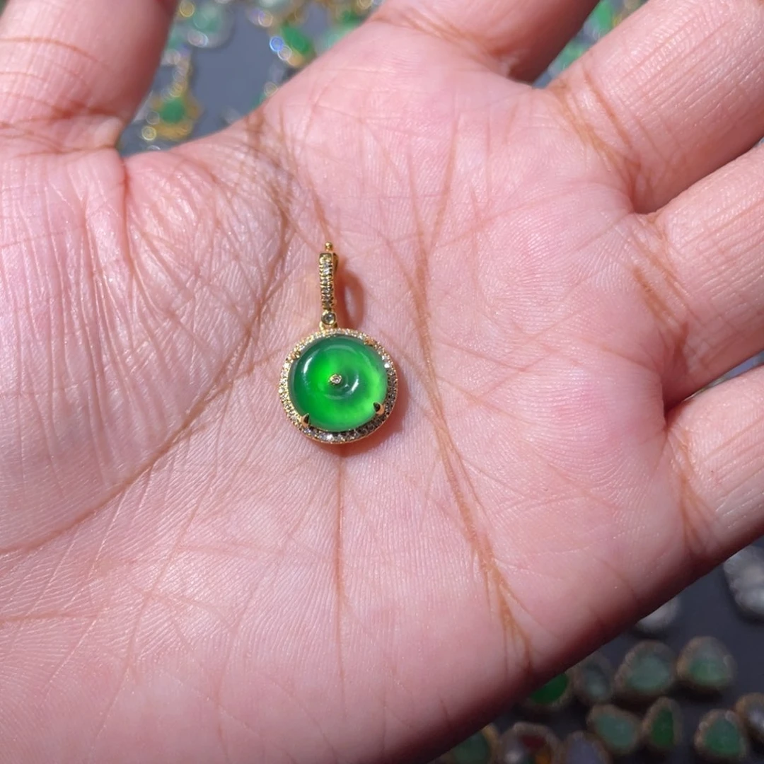 吊坠(不含链)18K金镶嵌翡翠