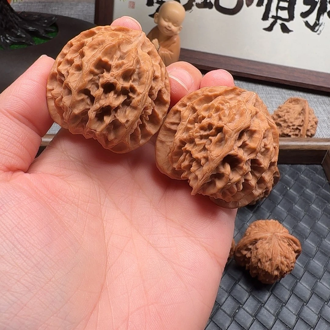 N***n核桃全品红皮苹果园42