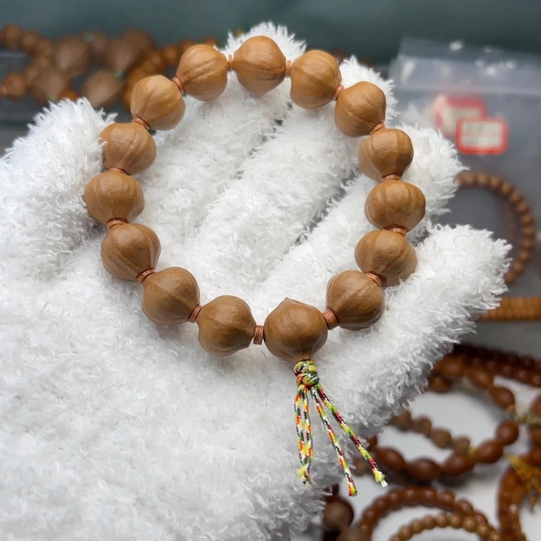 橄榄核吊坠1.65蜜桃