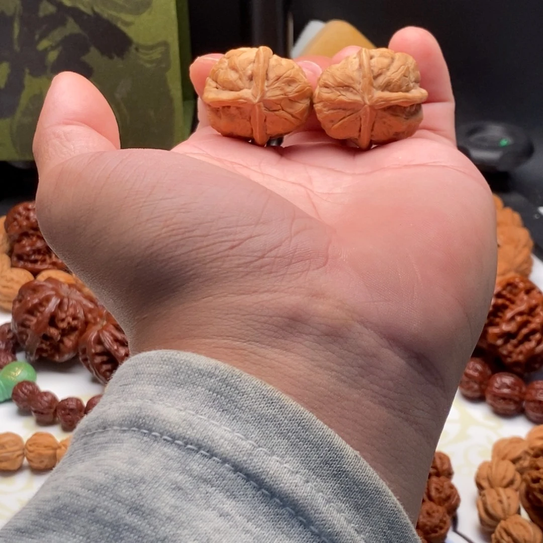 文玩核桃把件32全品水晶蛤蟆三棱