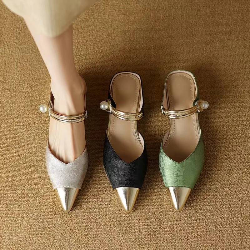 新中式国风包头凉拖鞋女2025新款低跟外穿珍珠一字带尖头半拖单鞋