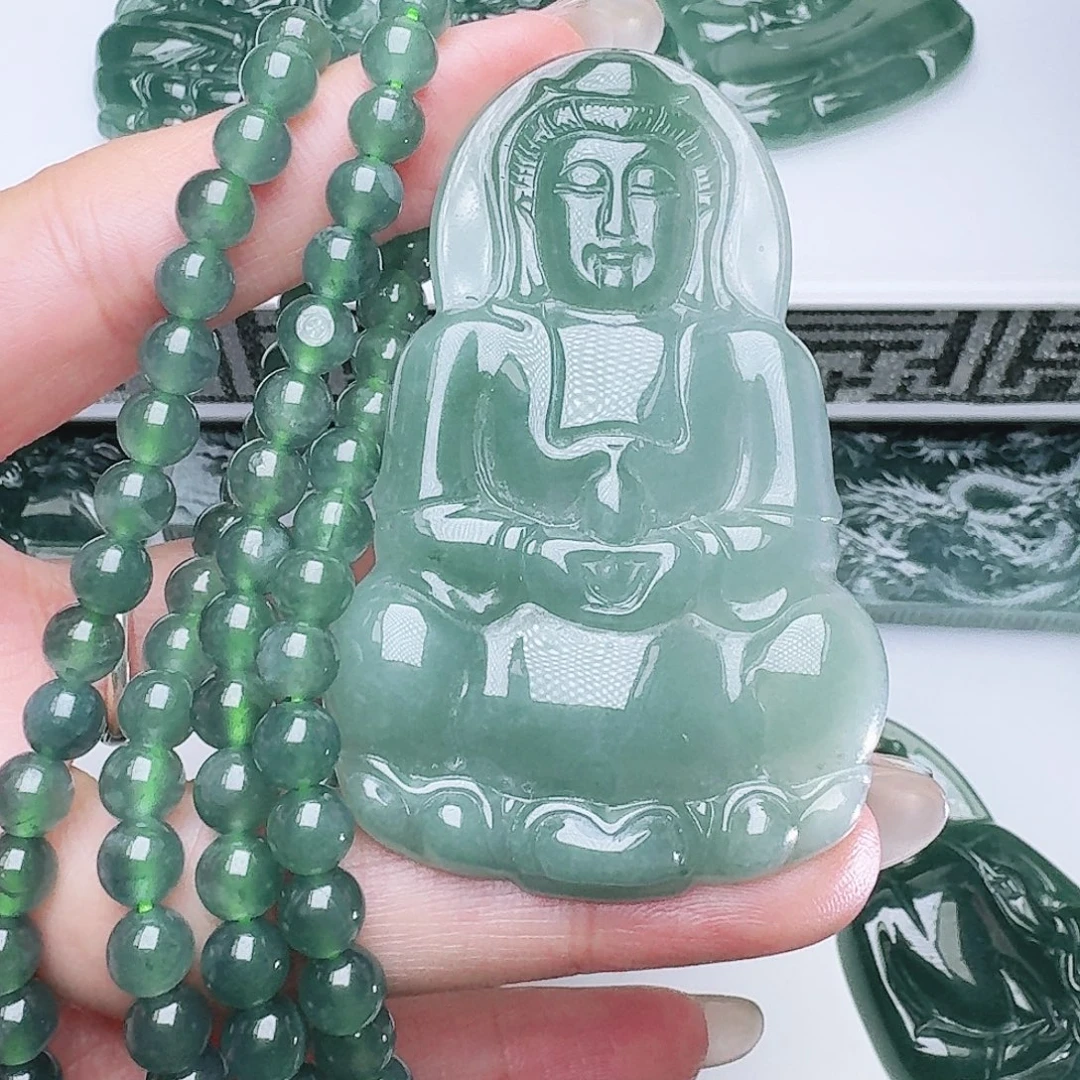 翡翠未镶嵌颈饰111