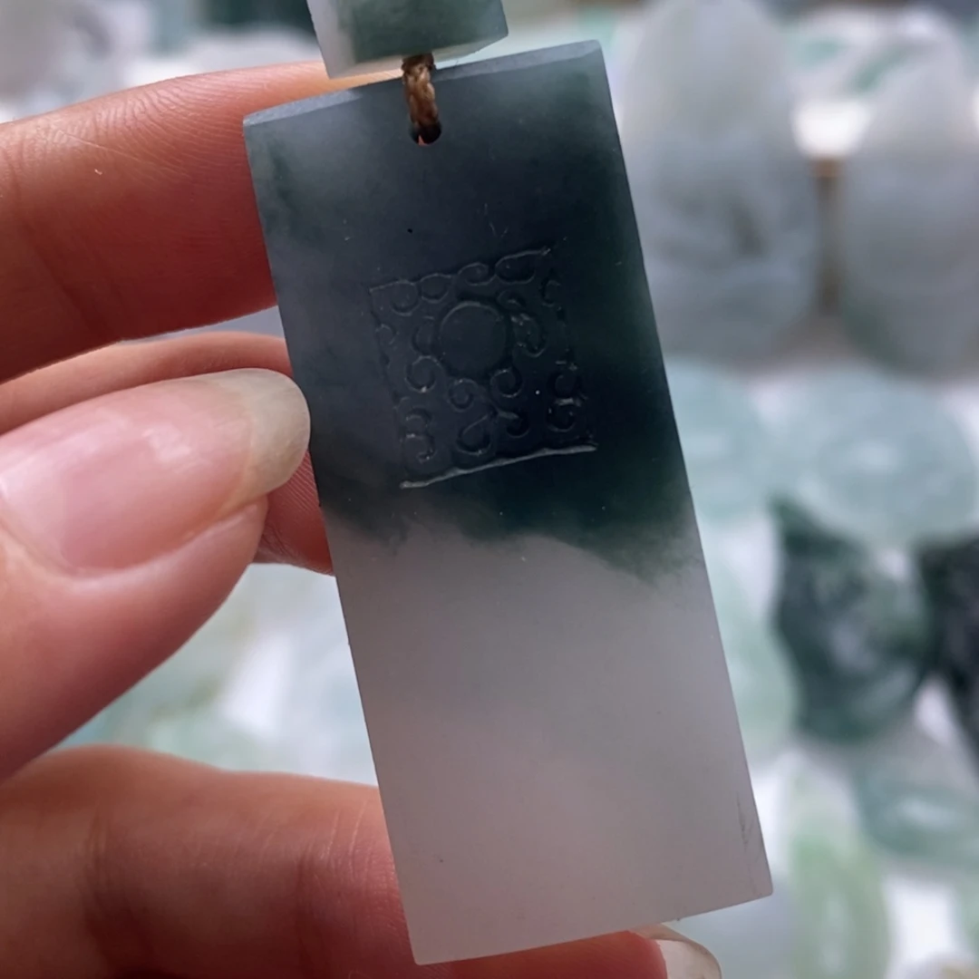 未镶嵌定制翡翠毛货无鉴赏期