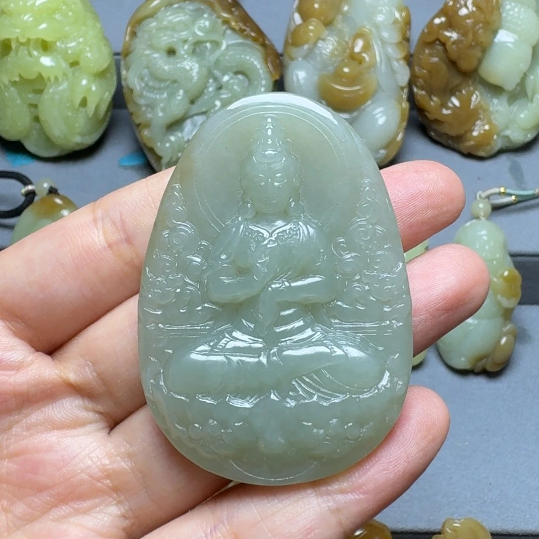 颈饰未镶嵌和田玉