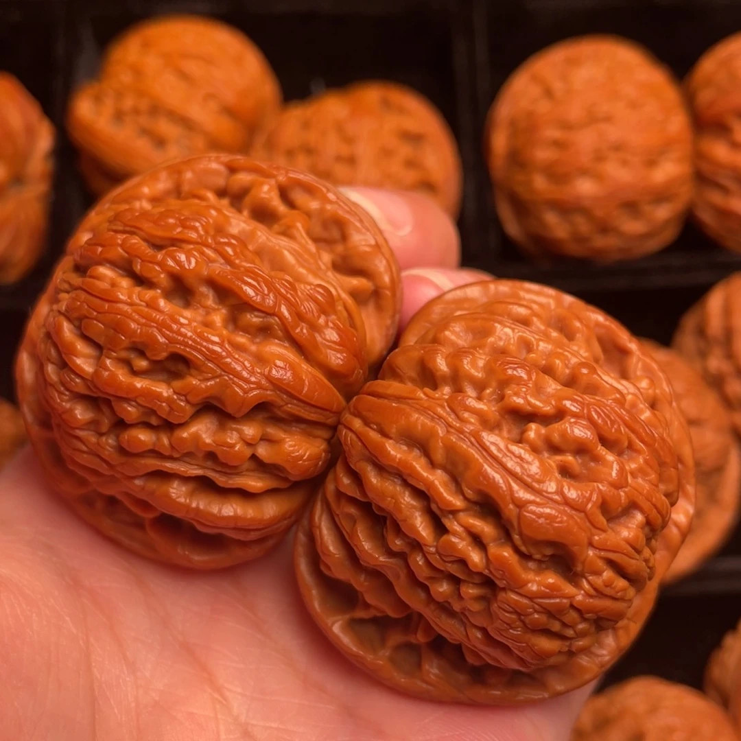 秦岭野生文玩核桃