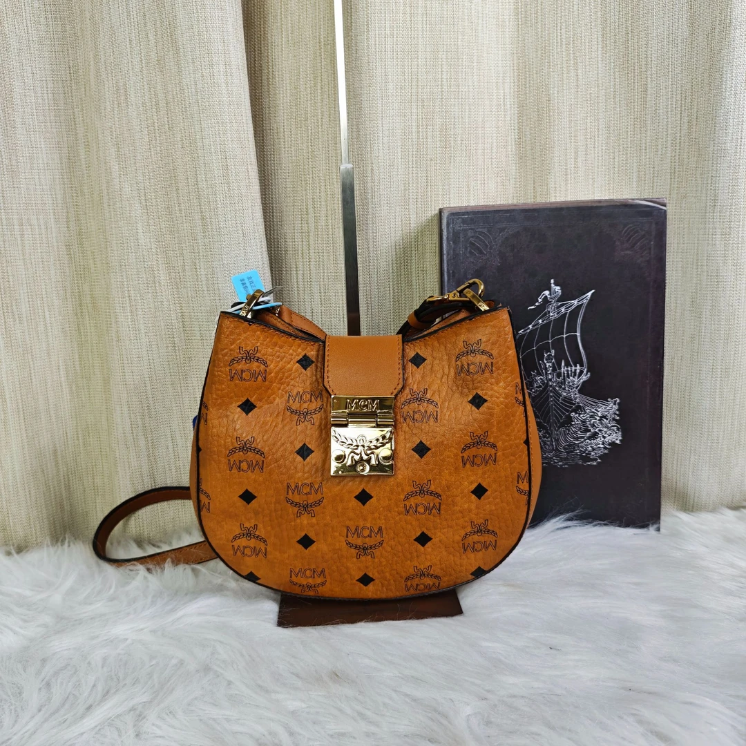 95新 MCM 斜挎包/SD06727040/7040
