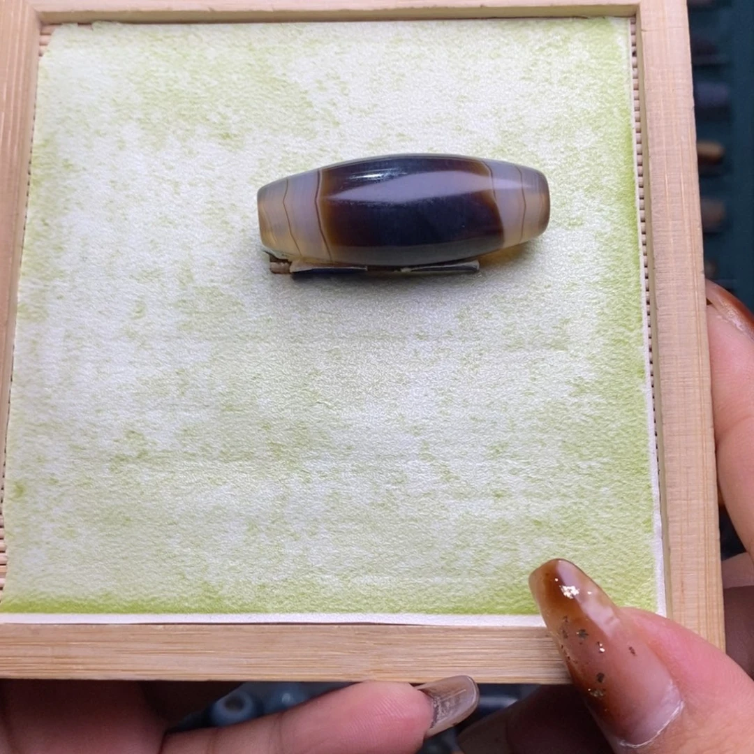 D***d玛瑙/玉髓未镶嵌珠宝半成品