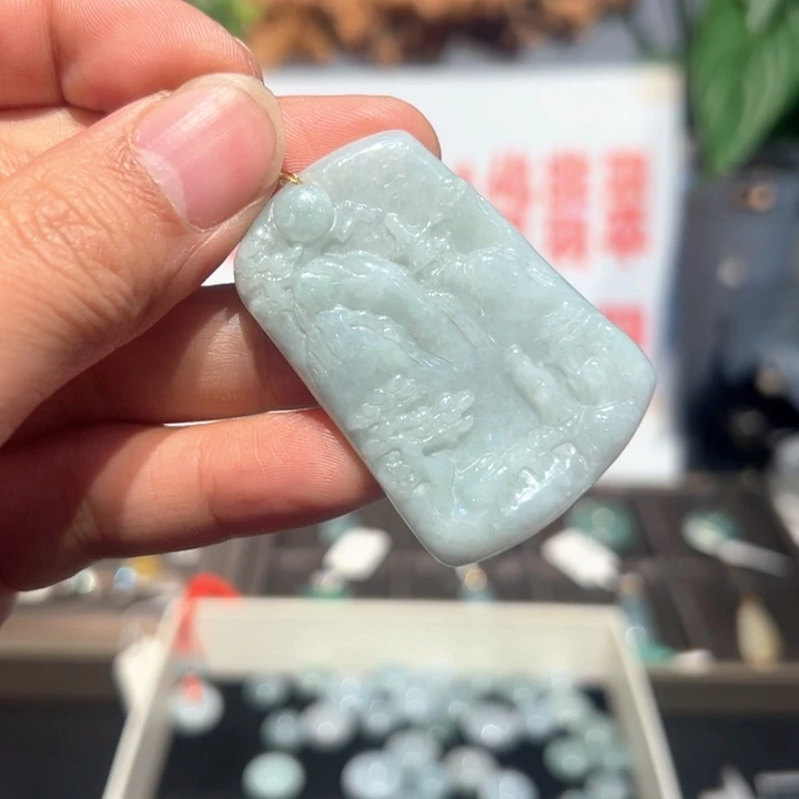翡翠未镶嵌颈饰缅甸翡翠山水牌