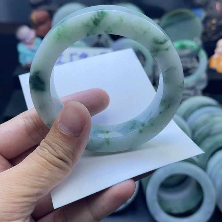 定制翡翠手镯未镶嵌