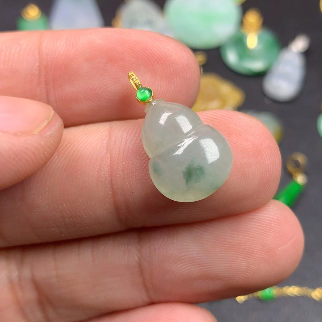 【闪购商品】颈饰18K金镶嵌翡翠翡翠