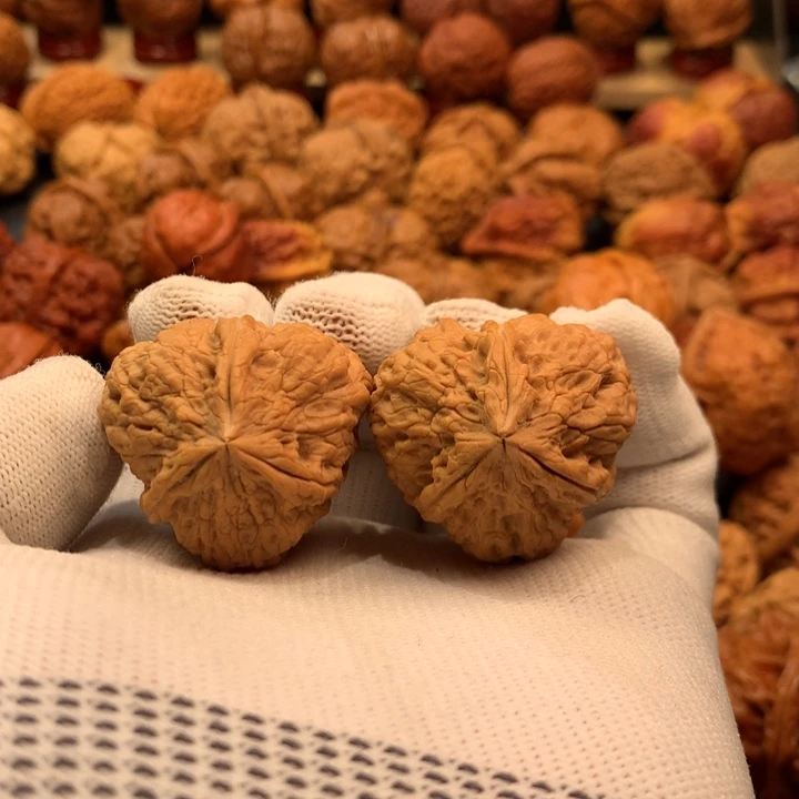 文玩核桃吊坠5………