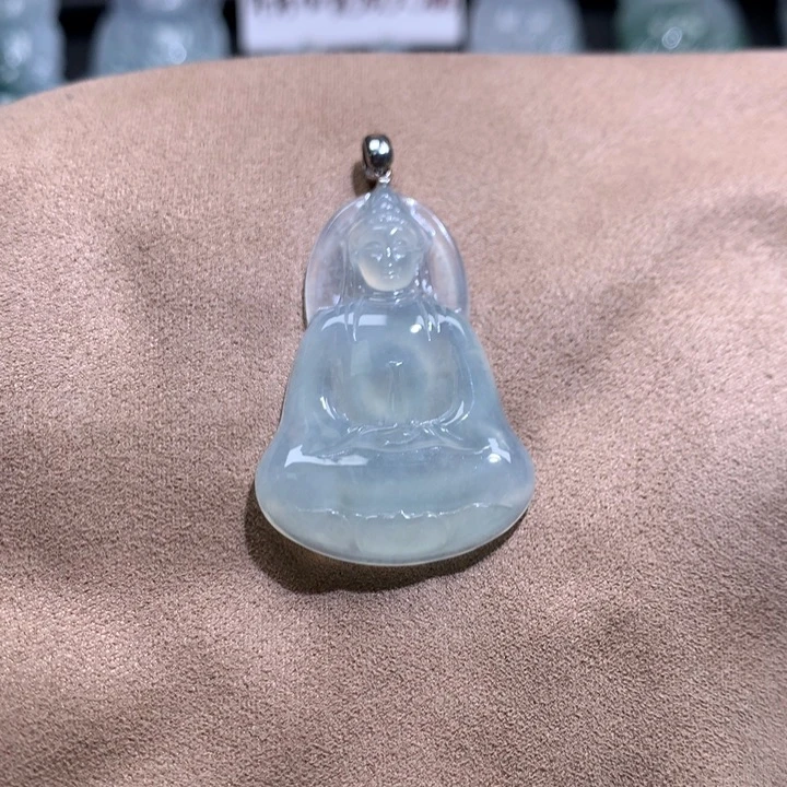 翡翠18K金镶嵌颈饰缅甸翡翠