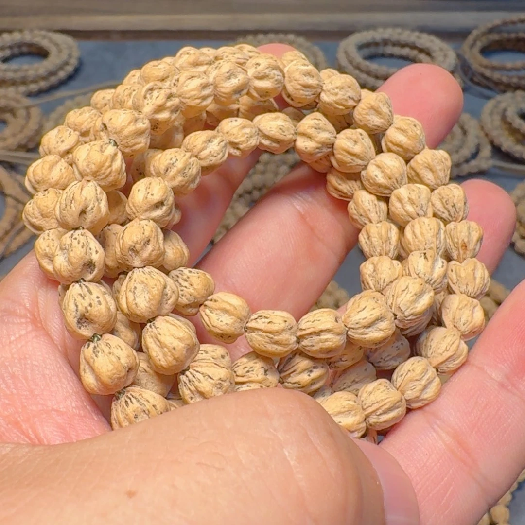 璃***喏柏香籽/百香籽吊坠