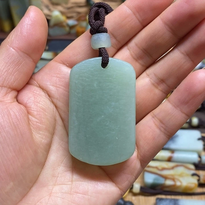 蛇纹石玉未镶嵌挂件