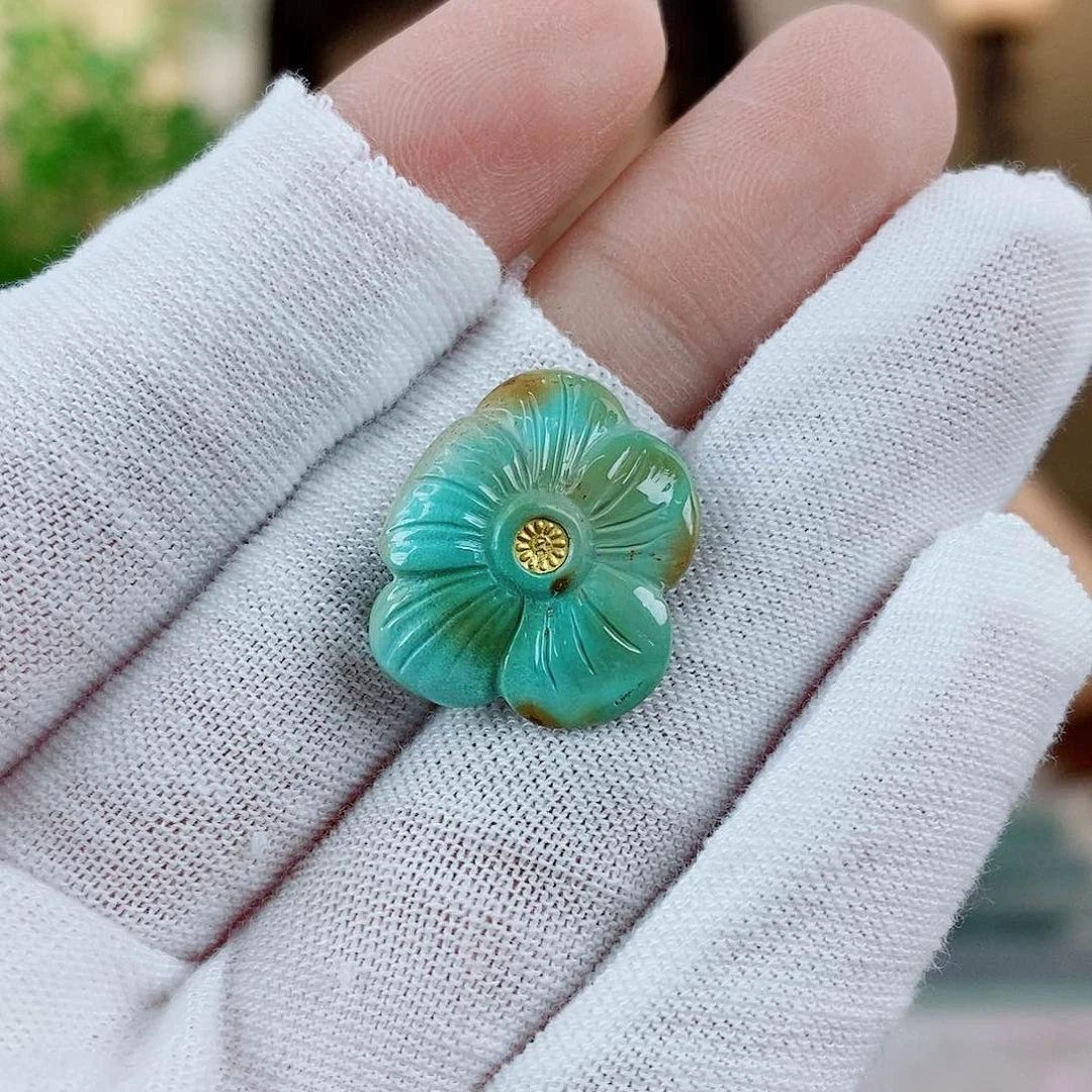 未镶嵌绿松石珠宝奇石