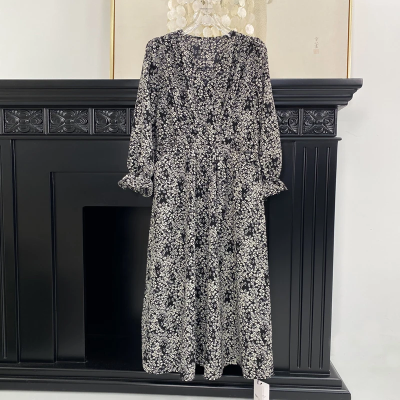 【朵儿studio】春夏V领长袖碎花连衣裙 D645