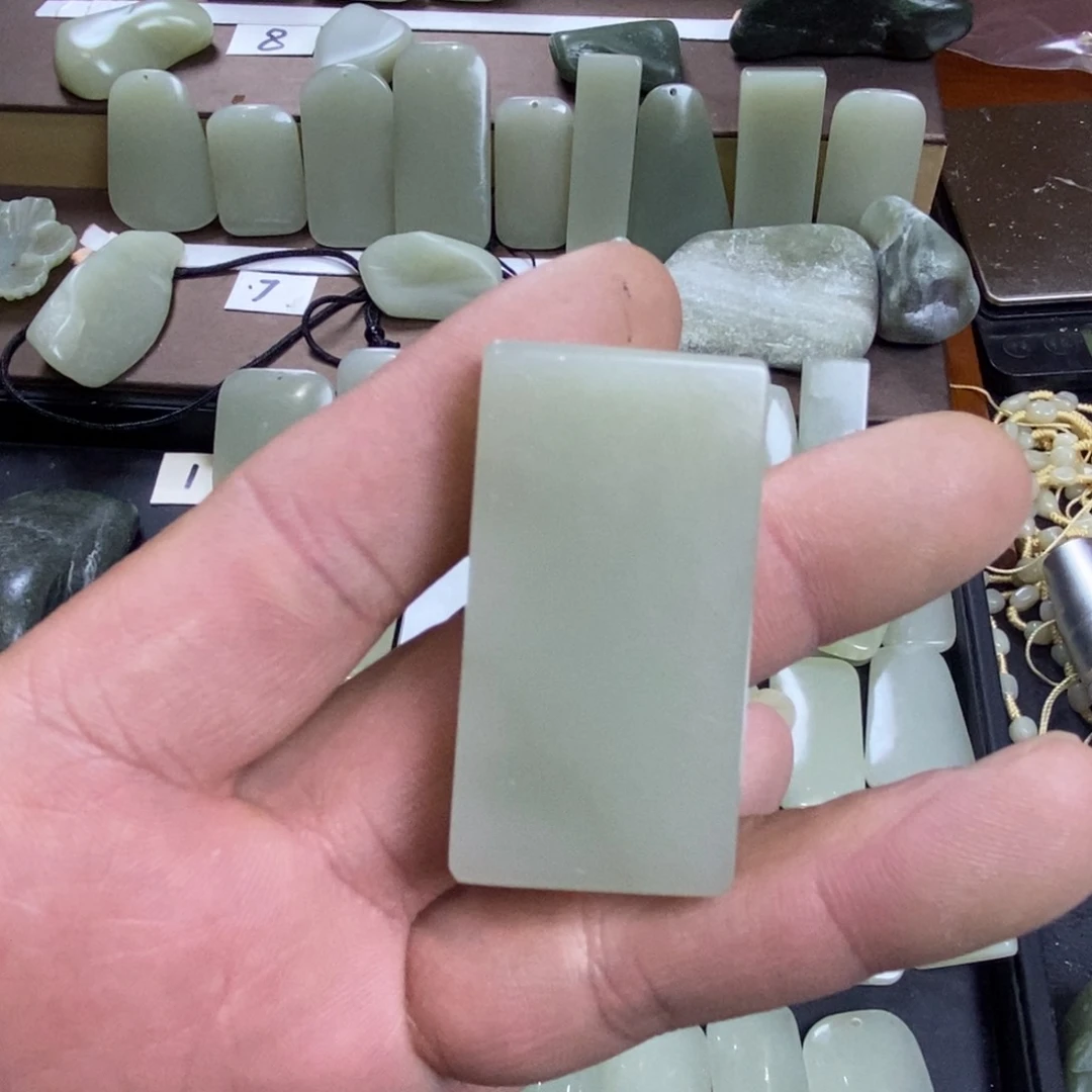 颈饰未镶嵌和田玉琉*07