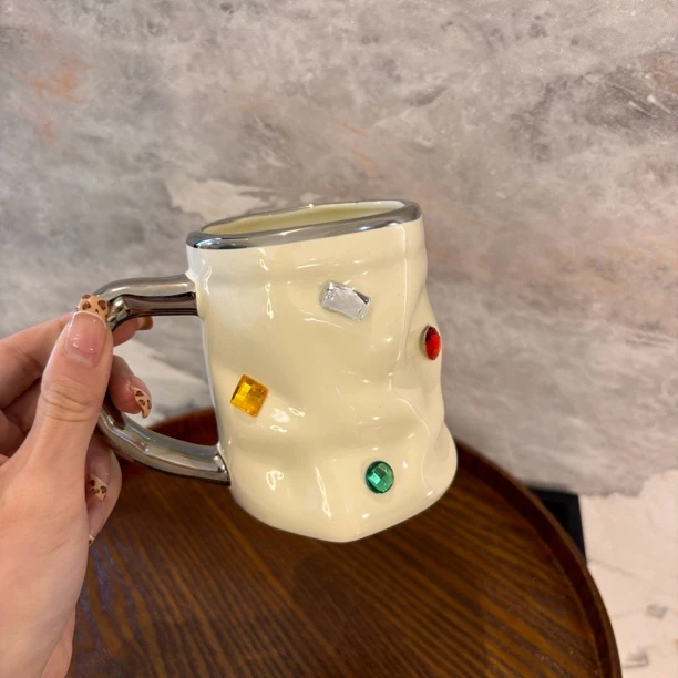 白色带zz杯子BZ018