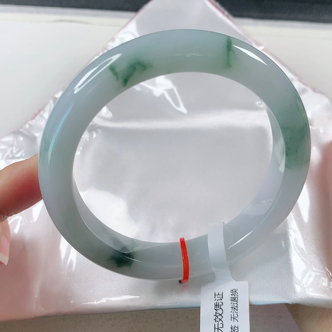 翡翠手镯未镶嵌61圈口 ⑧⑧