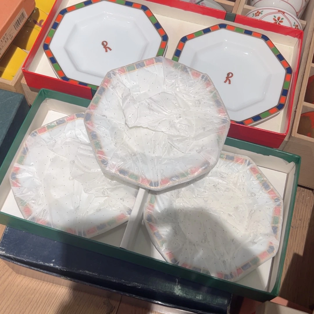 瓷片哈哈哈哈我的天哪我