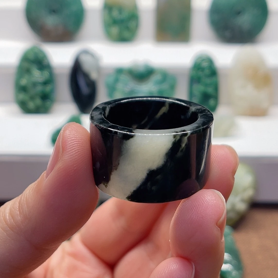 独山玉未镶嵌扳指内直径22mm
