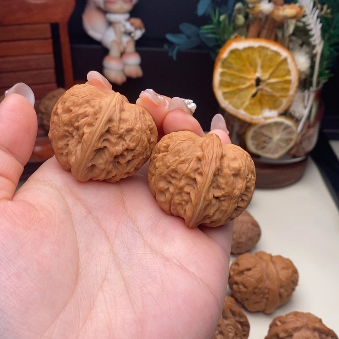 W***r把件桃核平谷元宝