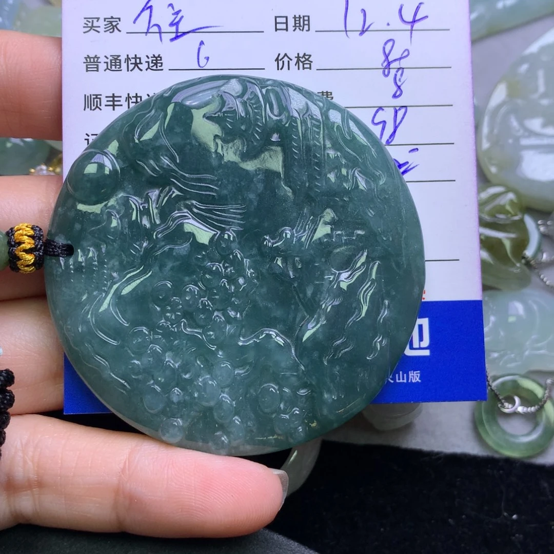 颈饰未镶嵌翡翠?****?