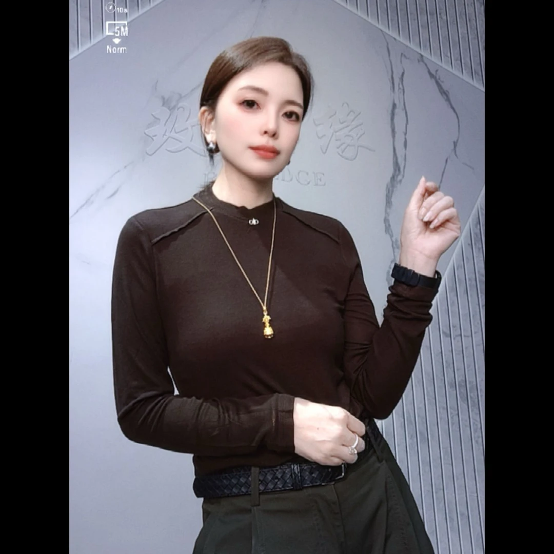 【玫瑰缘】秋季百搭网红简约时尚显瘦洋气圆领带扣长袖体恤上衣