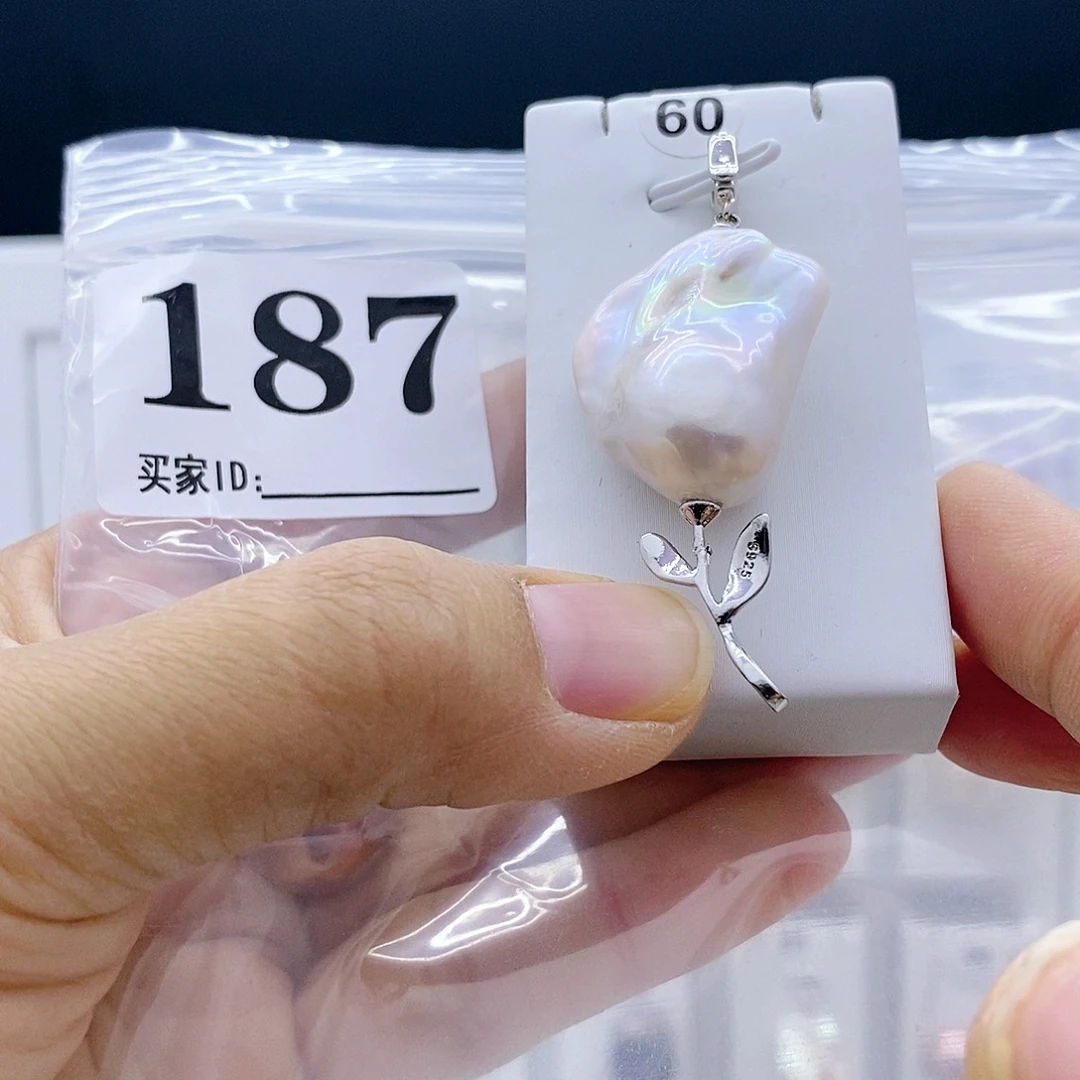 淡水珍珠颈饰钛钢