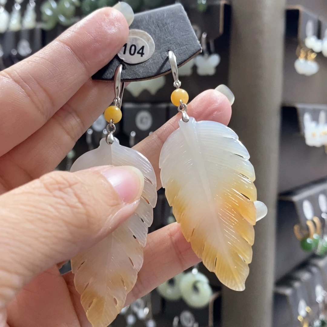 青***廊和田玉银S925镶嵌耳饰
