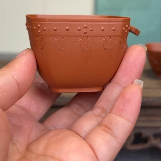 曹***朱泥茶壶宜兴紫砂