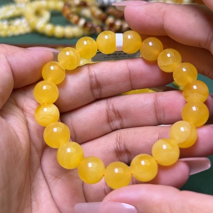 蜜蜡未镶嵌珠宝奇石