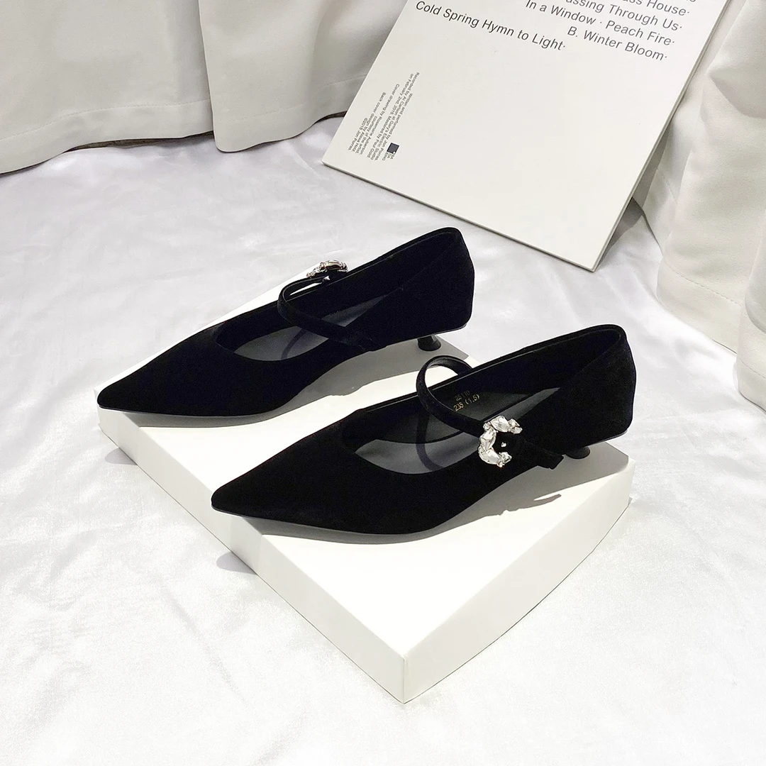 法式金丝绒浅口一字带水钻猫跟高跟鞋女软底通勤单鞋2025秋季新款