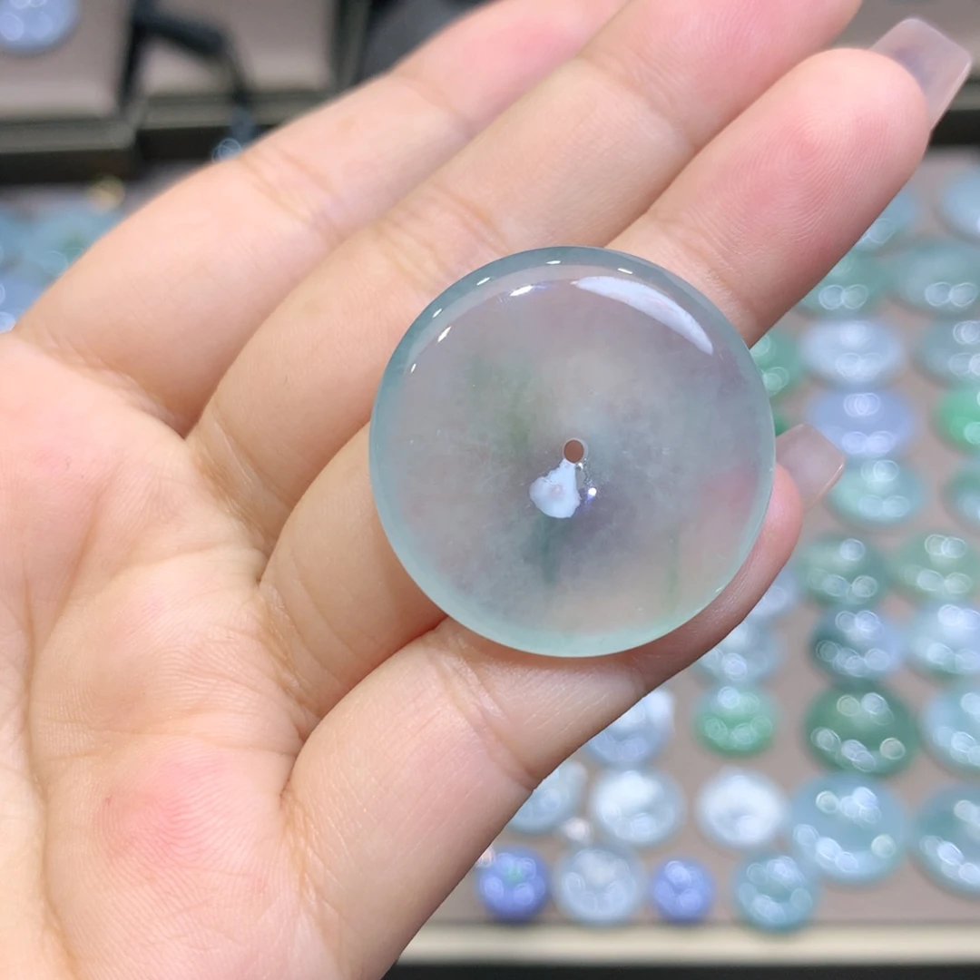 翡翠未镶嵌颈饰平安扣28.6*5.4