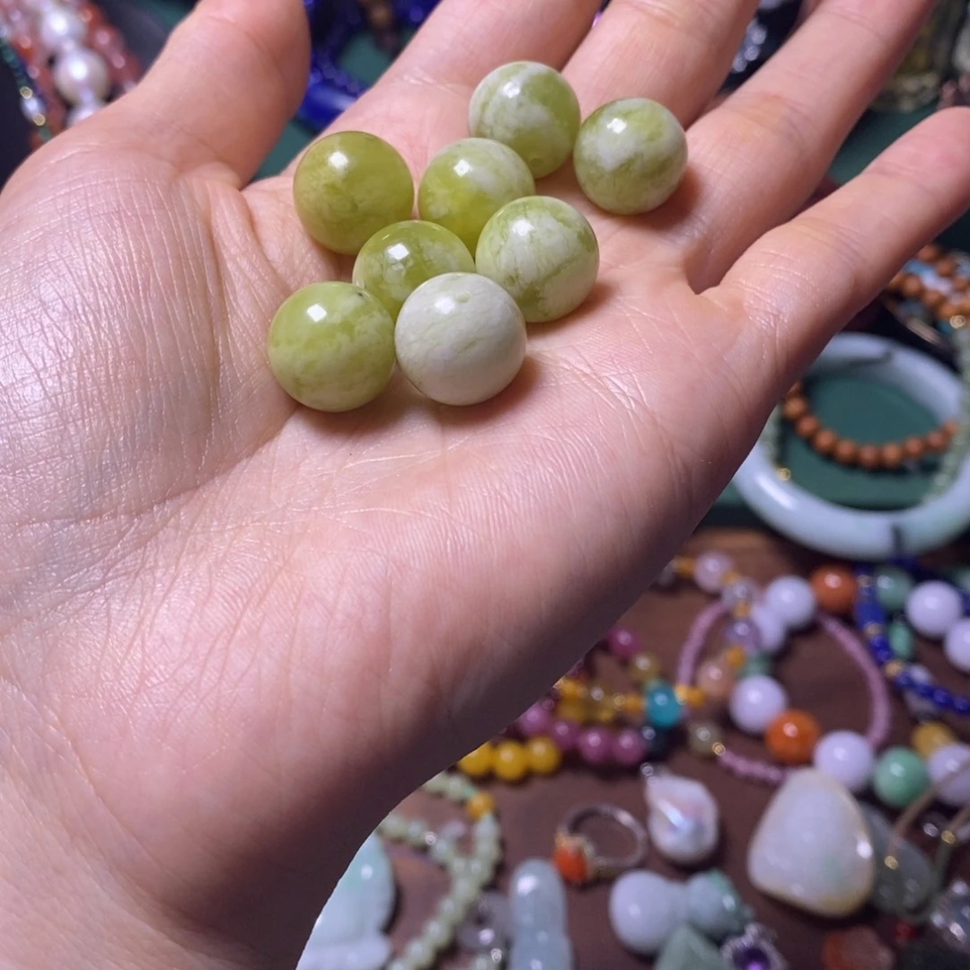 岫玉未镶嵌珠宝半成品
