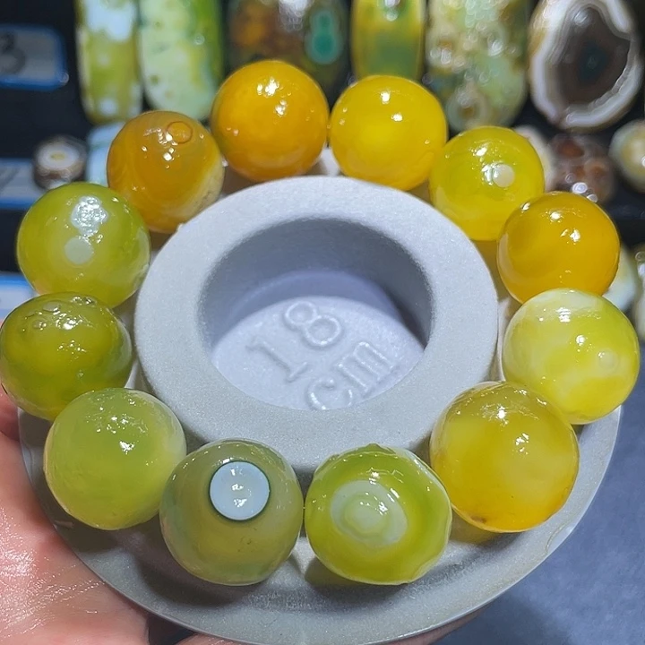 玛瑙/玉髓未镶嵌珠宝奇石